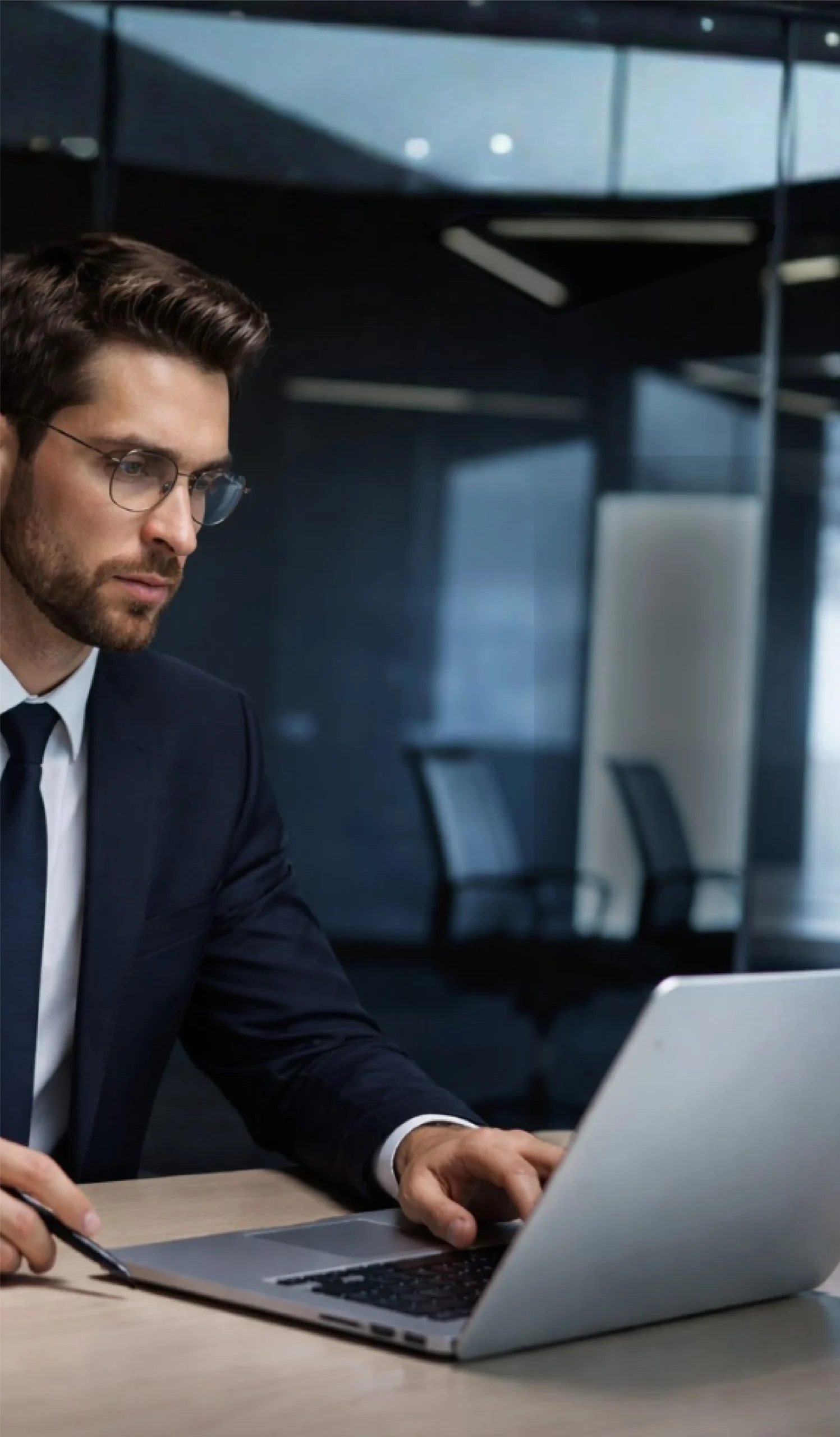 <span class="fw-regular">Unidos contra el </span> <span class="text-rojo fw-semibold"> fraude </span> - LaCardio